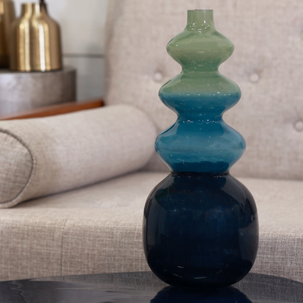 product-ombre-vase-vert-nook product-ombre-vase-vert-nook