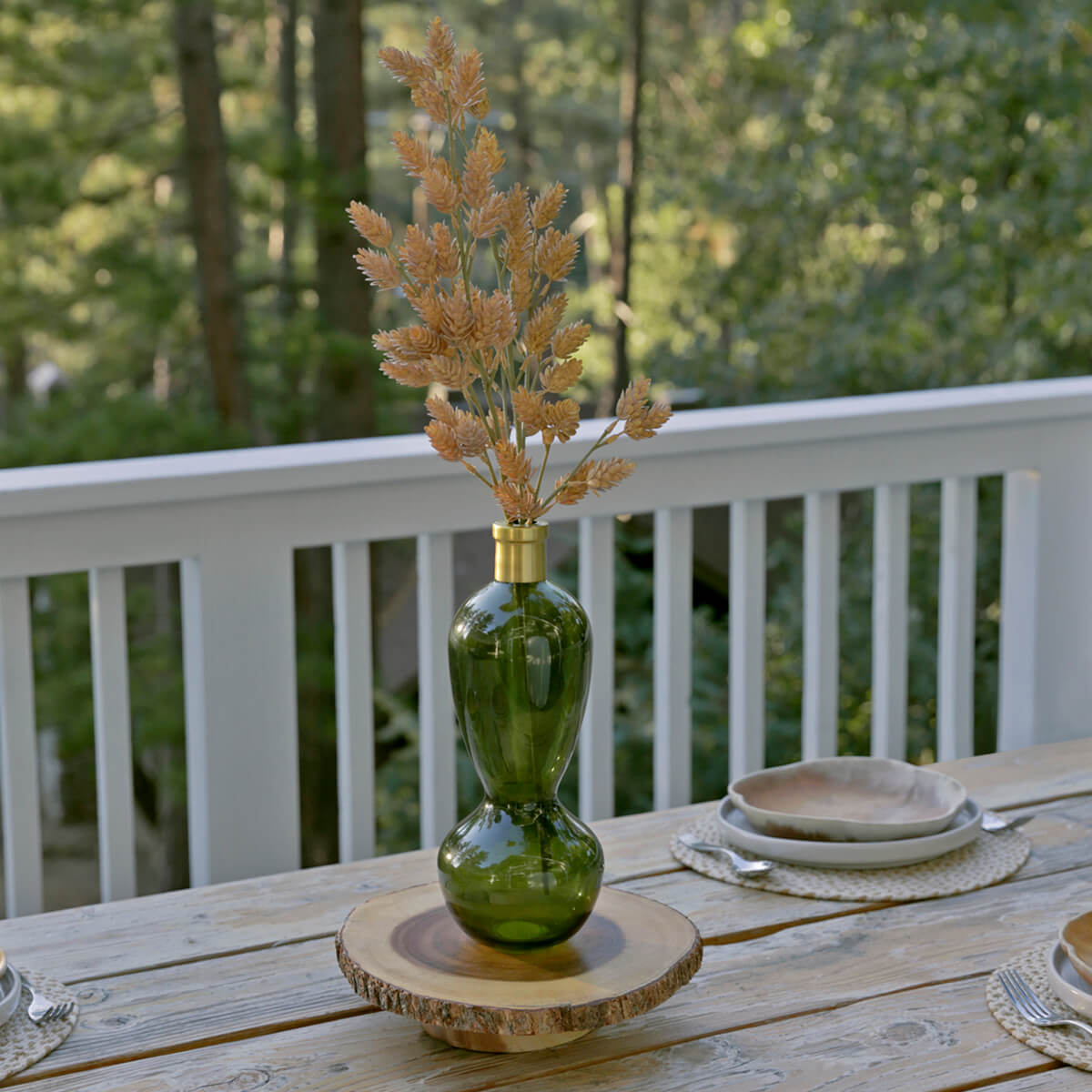 glass vase picnic table